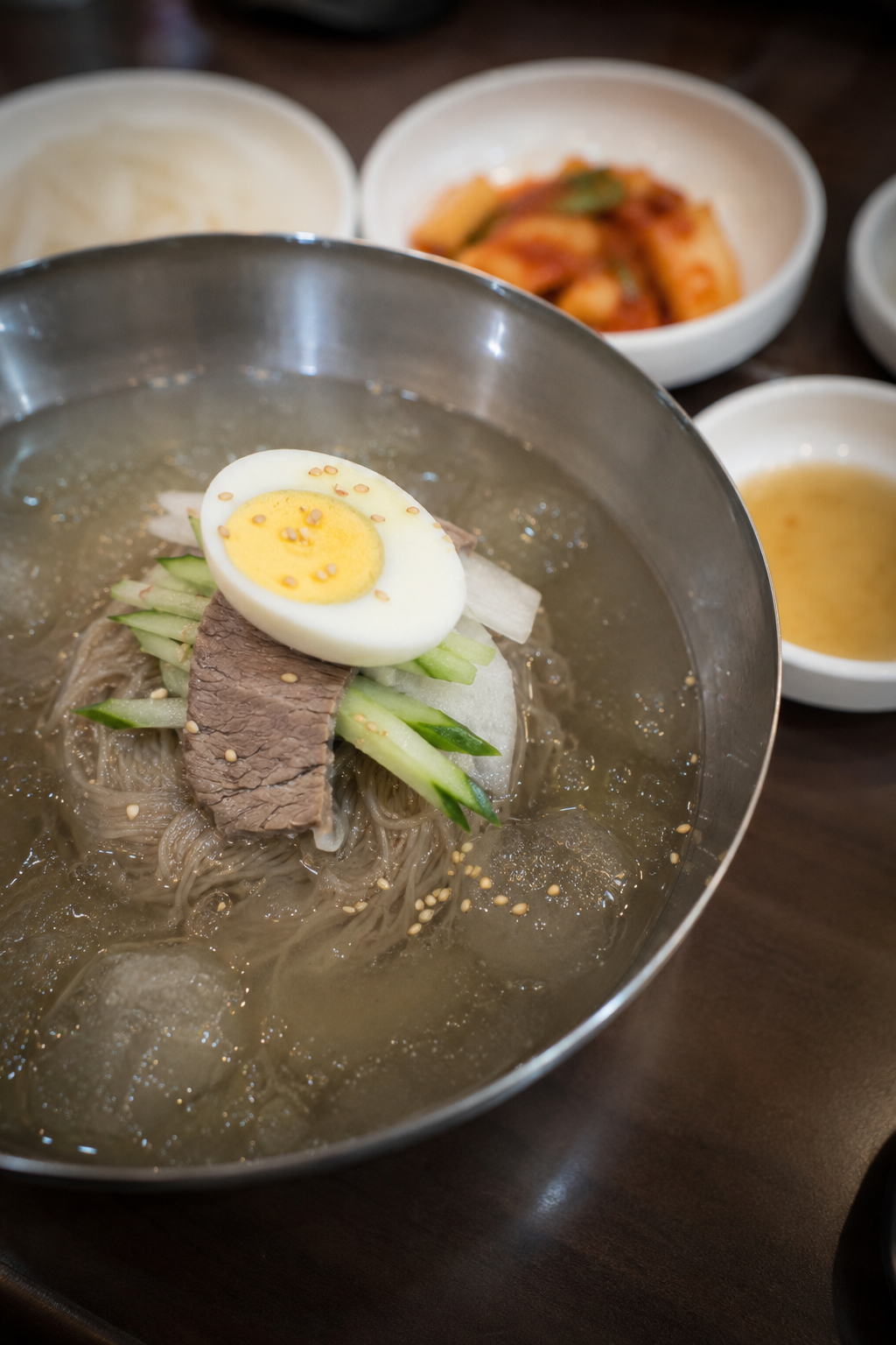 물냉면